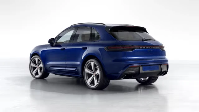 2026 Porsche Macan - Image 18 of 30