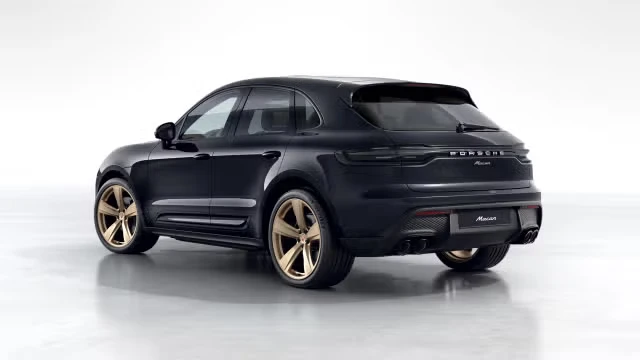2026 Porsche Macan - Image 18 of 30