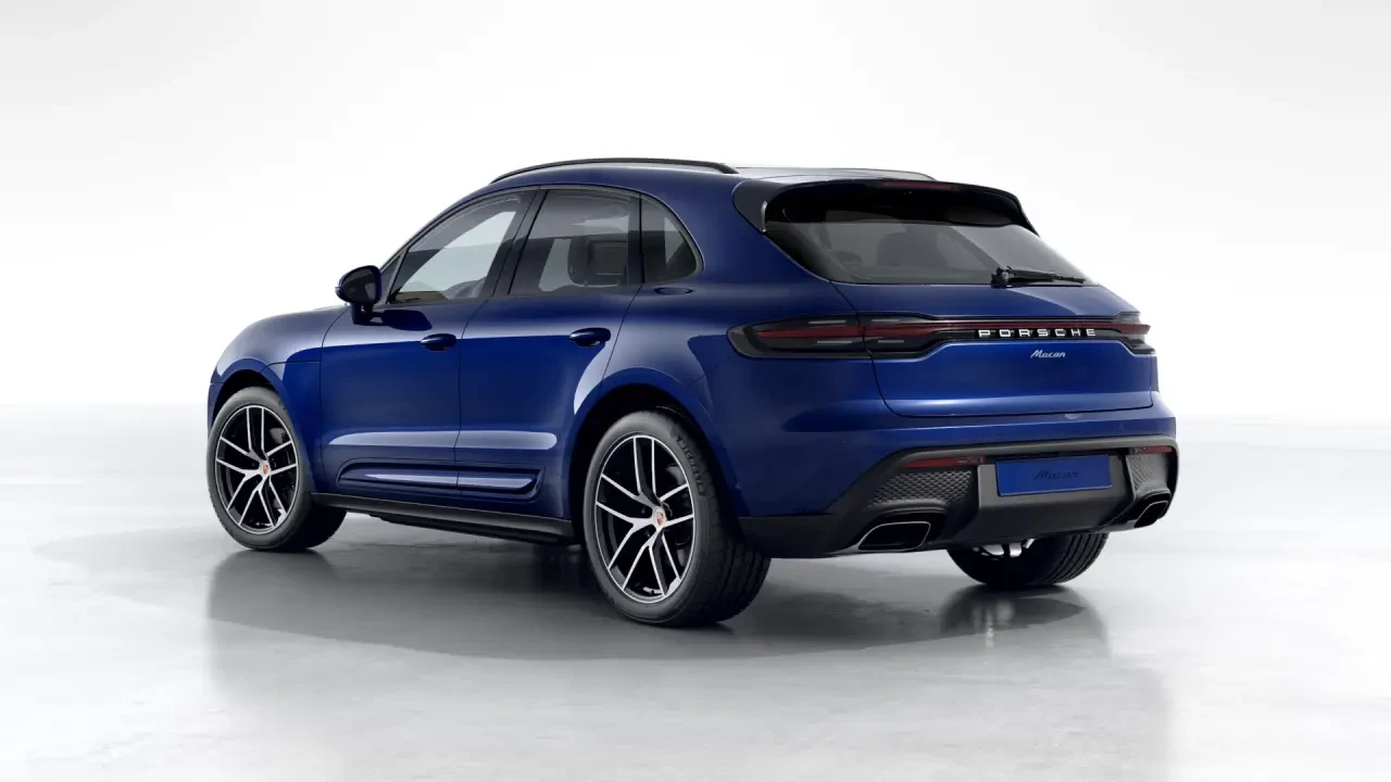 2026 Porsche Macan - Image 24 of 30