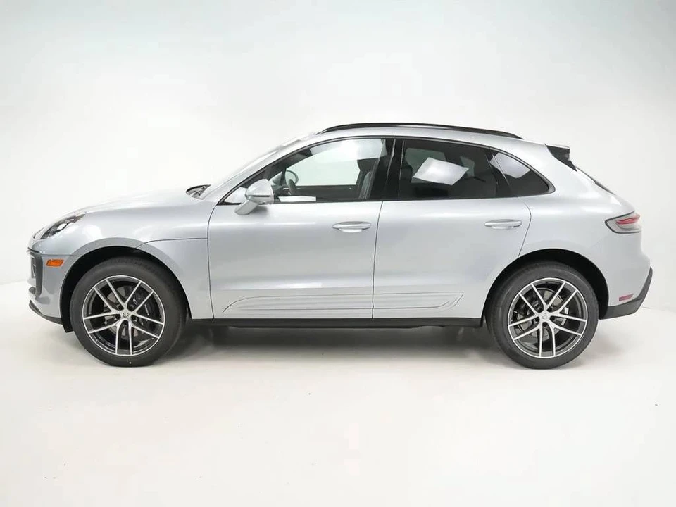 2026 Porsche Macan Electric - Image 2 of 4