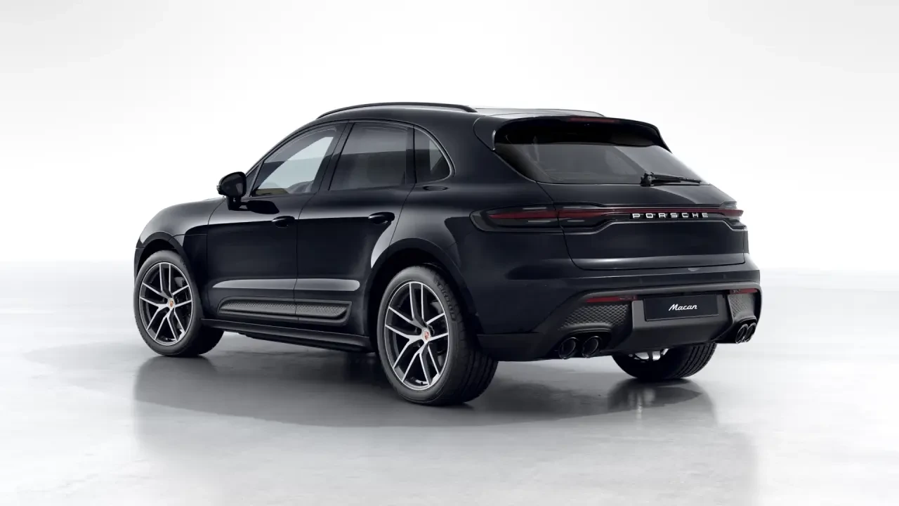2026 Porsche Macan - Image 24 of 30