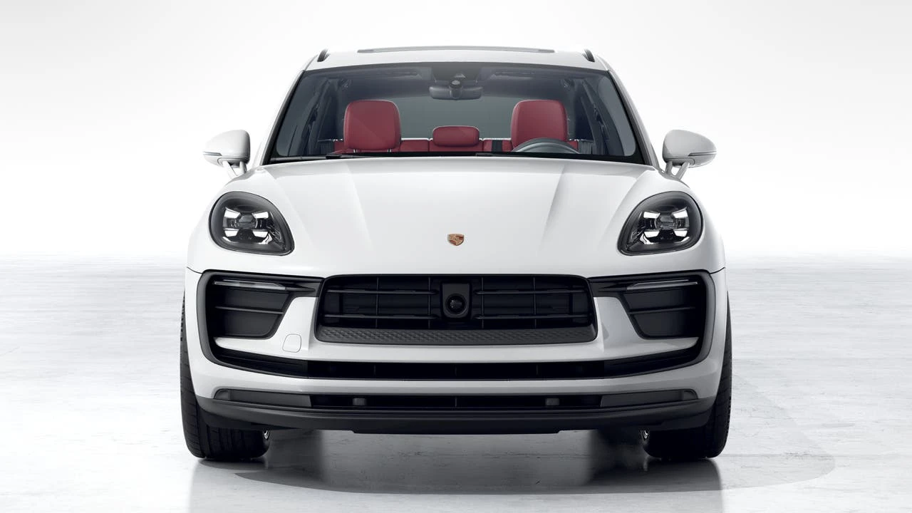 2026 Porsche Macan Electric - Image 8 of 10