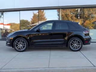 2026 Porsche Macan Electric - Image 9 of 31