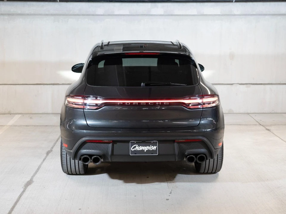 2026 Porsche Macan Electric - Image 11 of 30