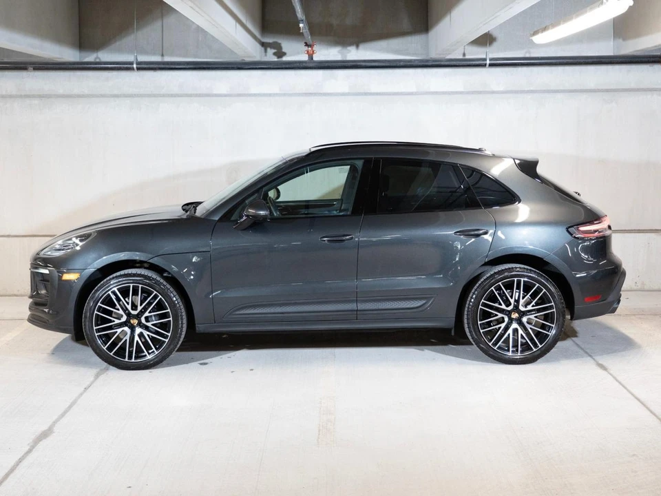 2026 Porsche Macan Electric - Image 3 of 30