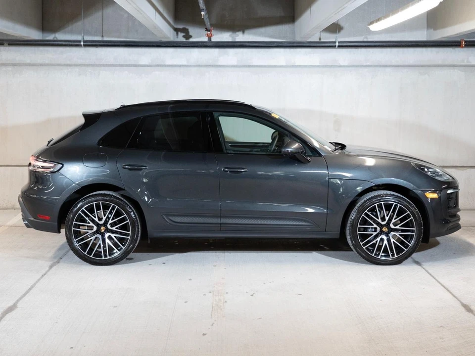 2026 Porsche Macan Electric - Image 9 of 30