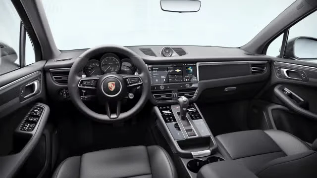 2026 Porsche Macan - Image 26 of 30