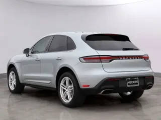 2026 Porsche Macan - Image 21 of 21