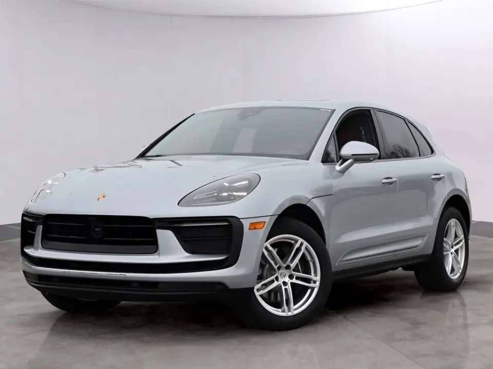 2026 Porsche Macan - Image 7 of 21