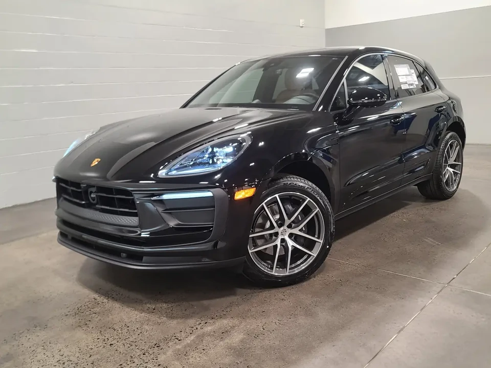 2026 Porsche Macan - Image 8 of 21