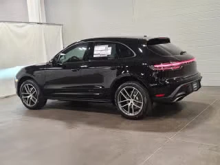 2026 Porsche Macan - Image 17 of 21