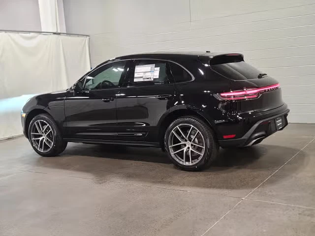 2026 Porsche Macan - Image 18 of 21