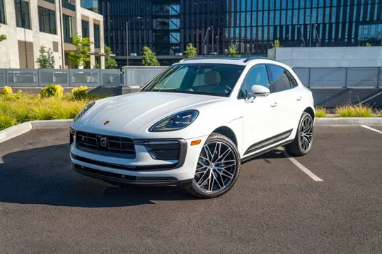 2026 Porsche Macan