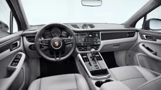 2026 Porsche Macan - Image 25 of 31
