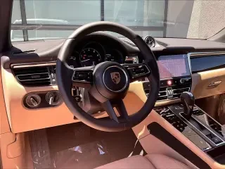 2026 Porsche Macan Electric - Image 29 of 31