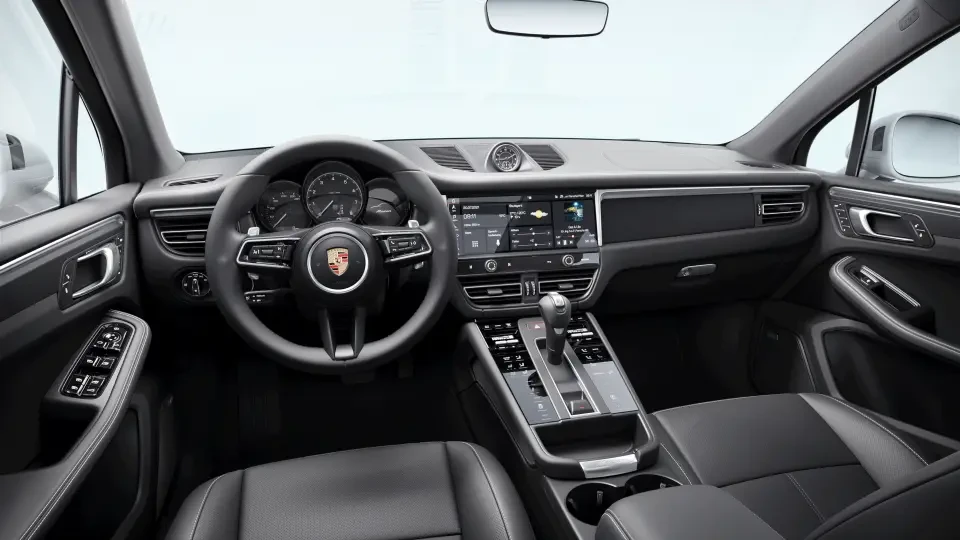 2026 Porsche Macan - Image 31 of 31