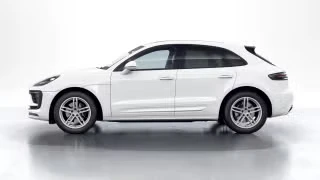 2026 Porsche Macan - Image 9 of 30