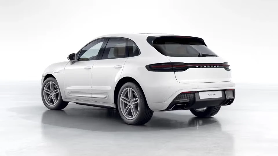 2026 Porsche Macan - Image 19 of 30