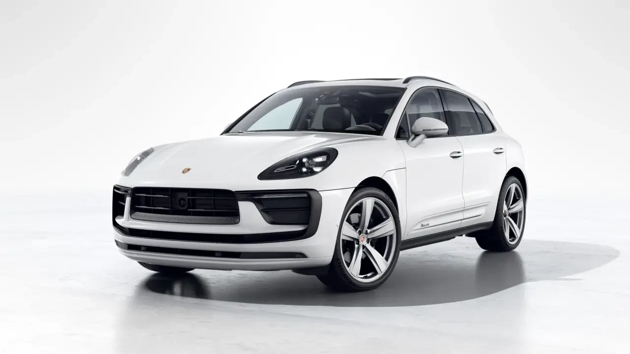 2026 Porsche Macan - Image 8 of 31