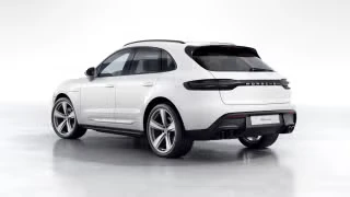 2026 Porsche Macan - Image 17 of 31