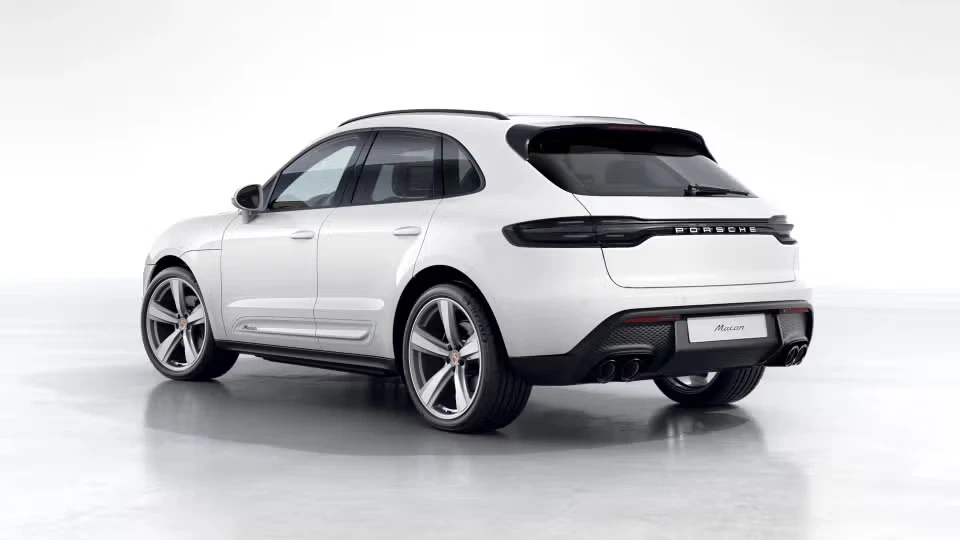 2026 Porsche Macan - Image 19 of 31