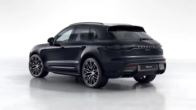 2026 Porsche Macan - Image 18 of 31