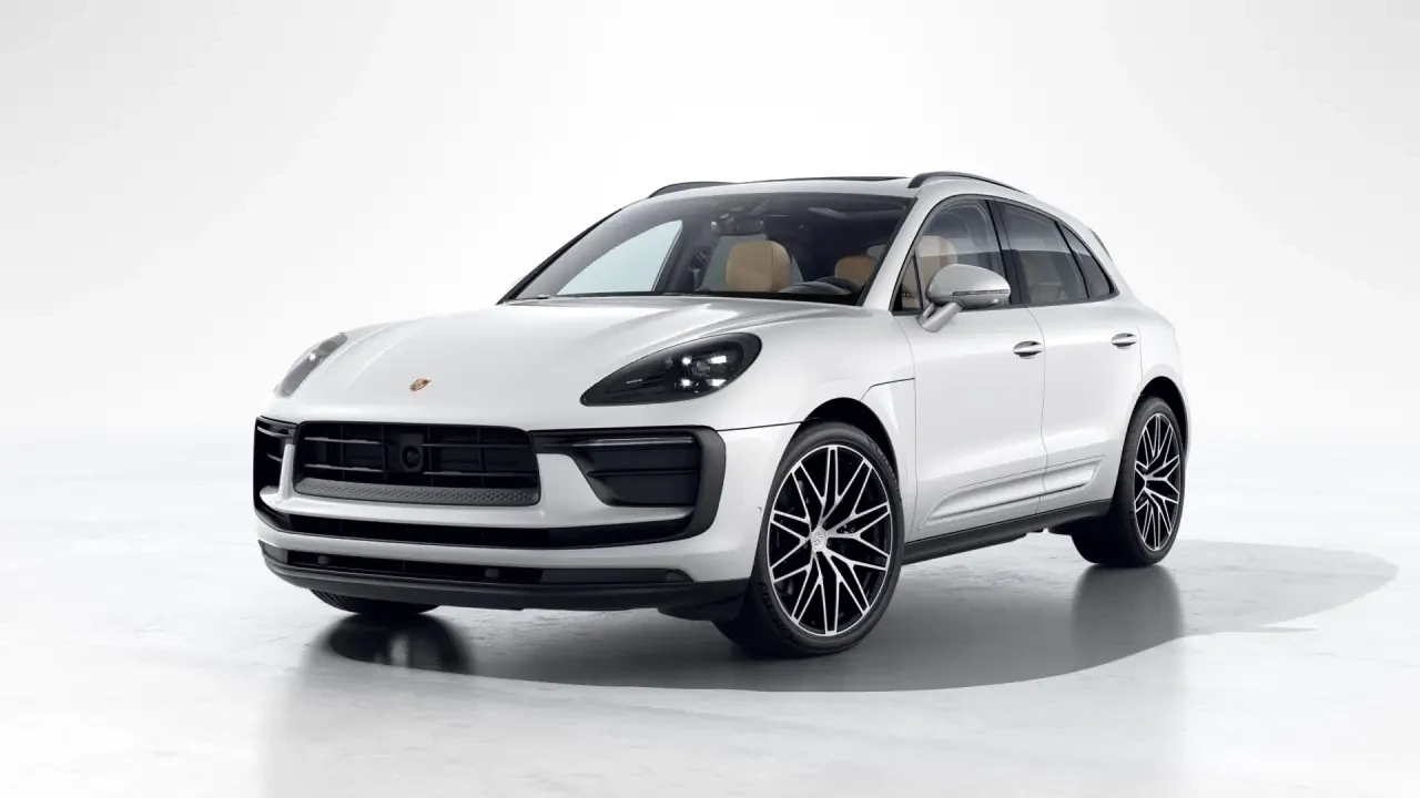 2026 Porsche Macan - Image 8 of 31