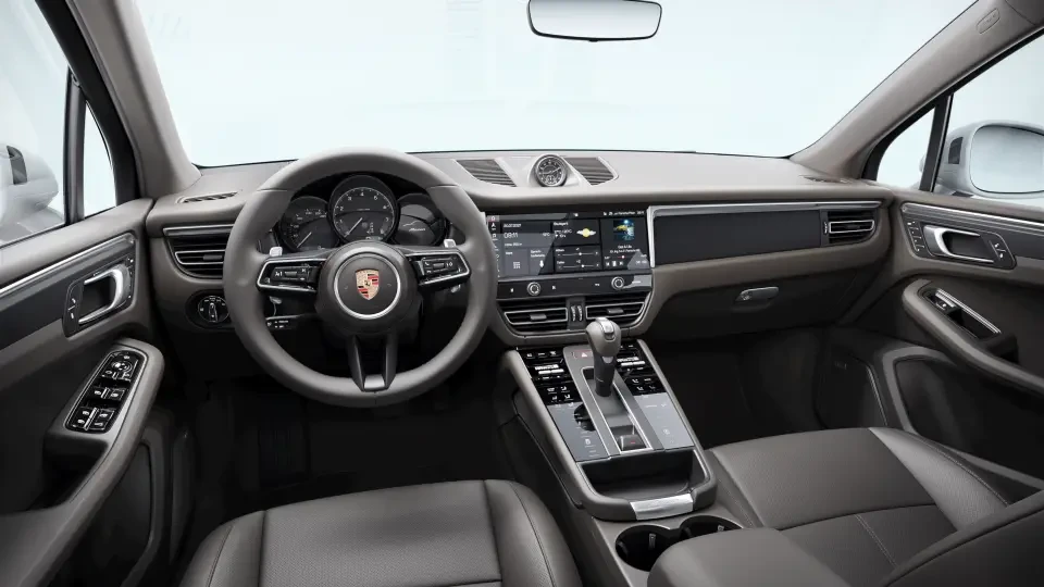 2026 Porsche Macan - Image 31 of 31
