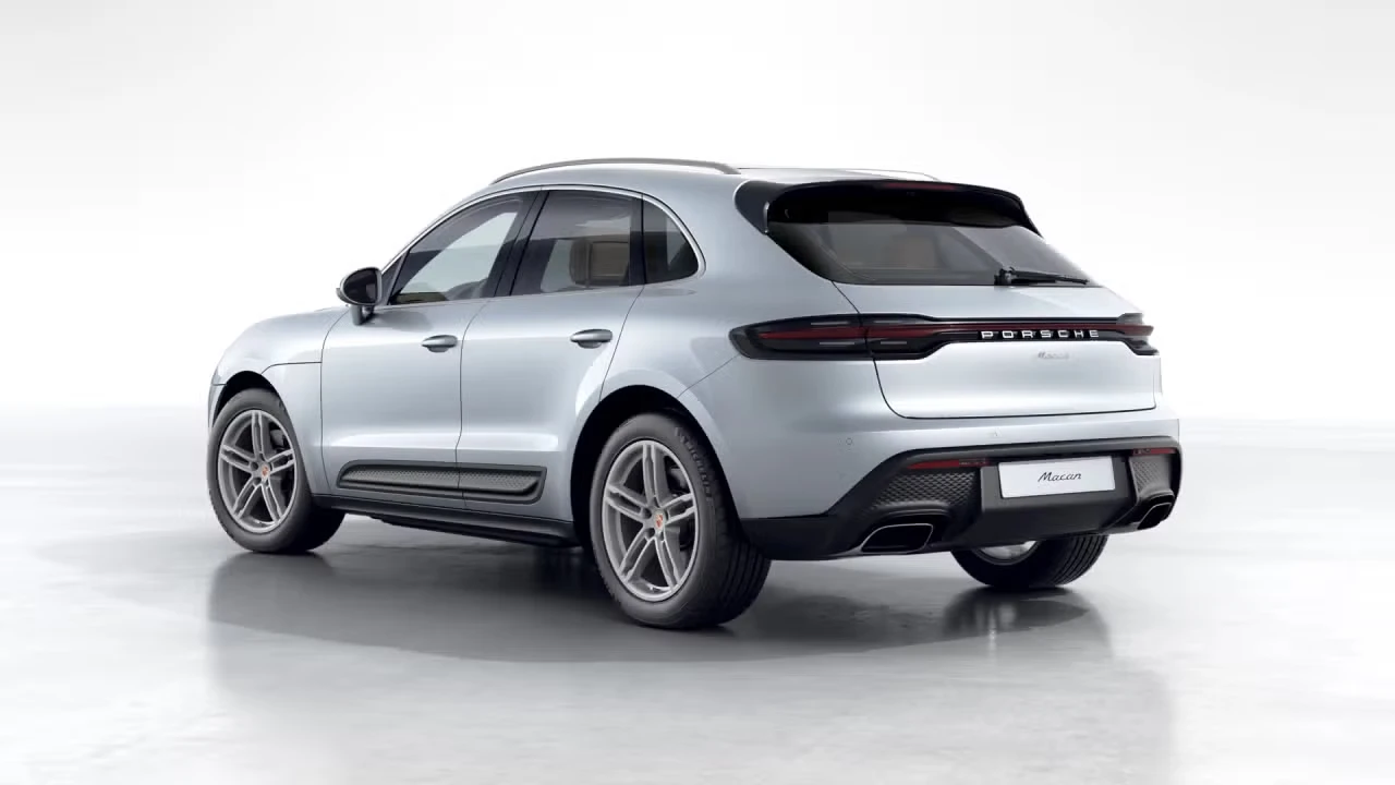 2026 Porsche Macan - Image 20 of 31
