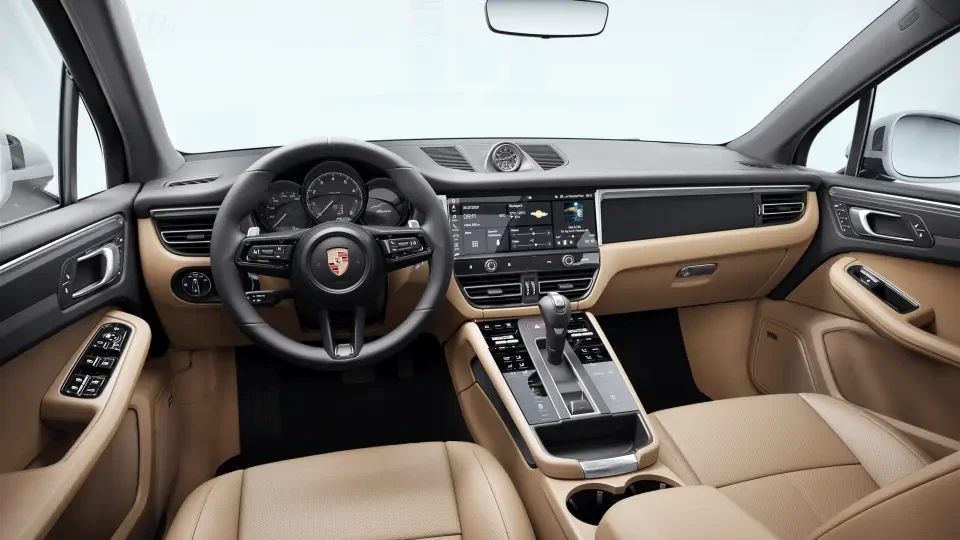 2026 Porsche Macan - Image 31 of 31