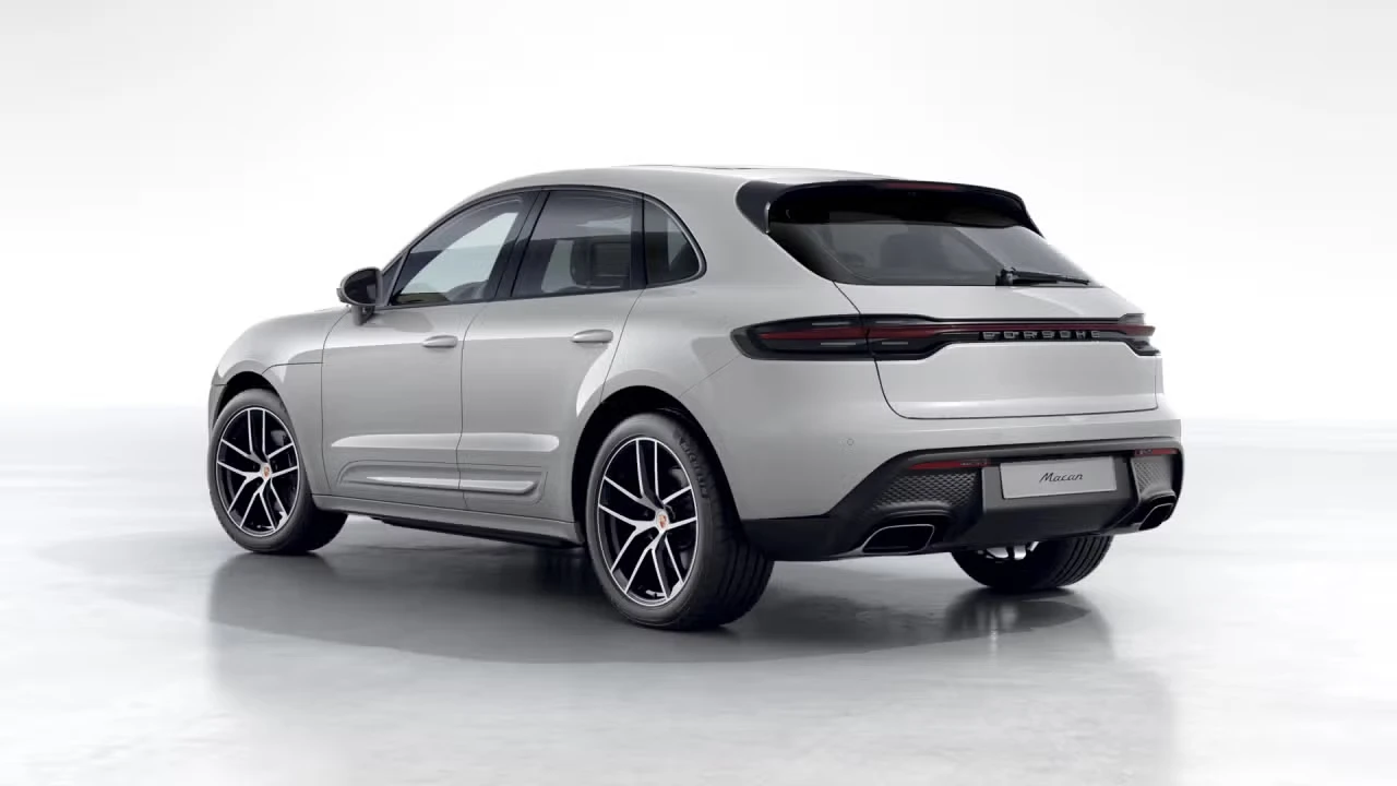 2026 Porsche Macan - Image 20 of 31