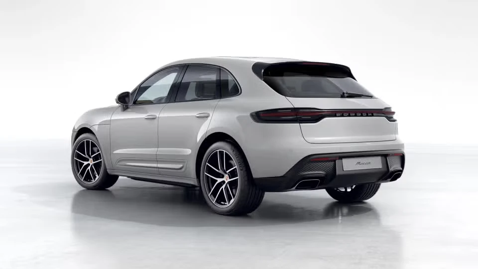 2026 Porsche Macan - Image 19 of 31