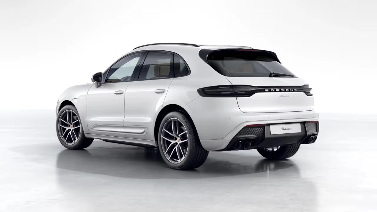 2026 Porsche Macan - Image 20 of 31
