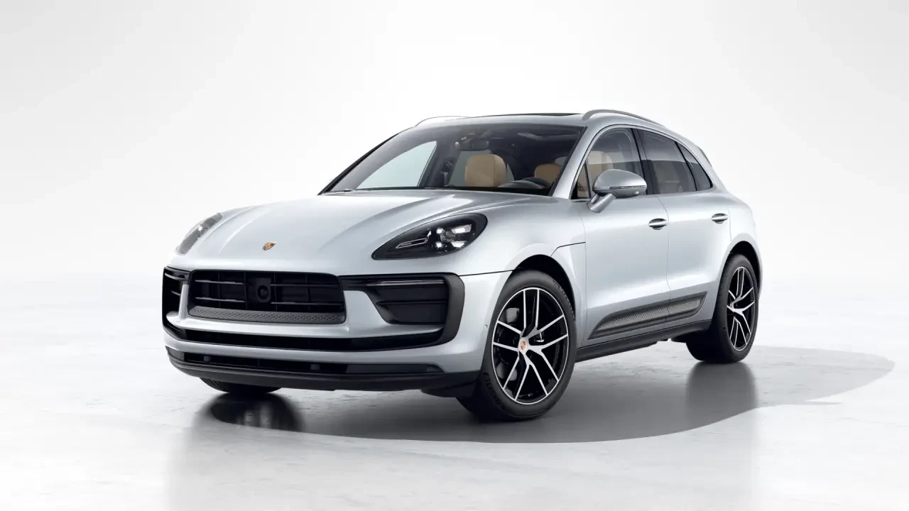 2026 Porsche Macan - Image 8 of 31