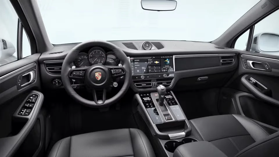 2026 Porsche Macan - Image 27 of 31