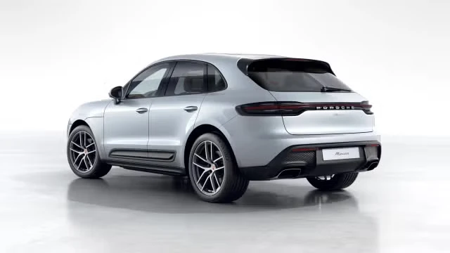 2026 Porsche Macan - Image 18 of 31