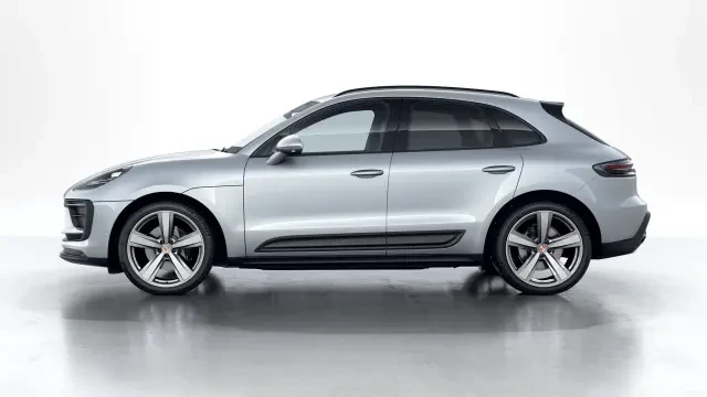 2026 Porsche Macan - Image 14 of 30