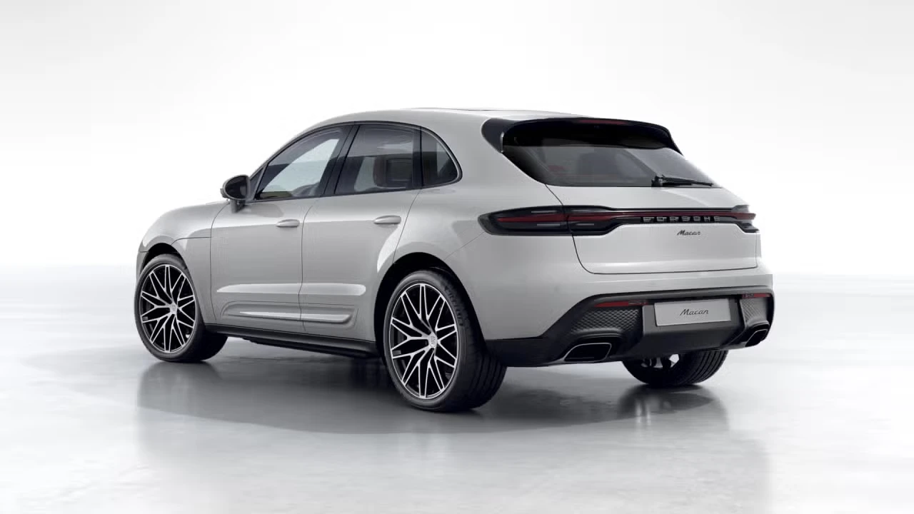 2026 Porsche Macan - Image 20 of 30