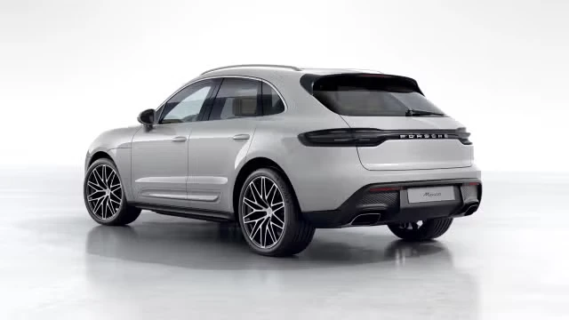 2026 Porsche Macan - Image 18 of 31