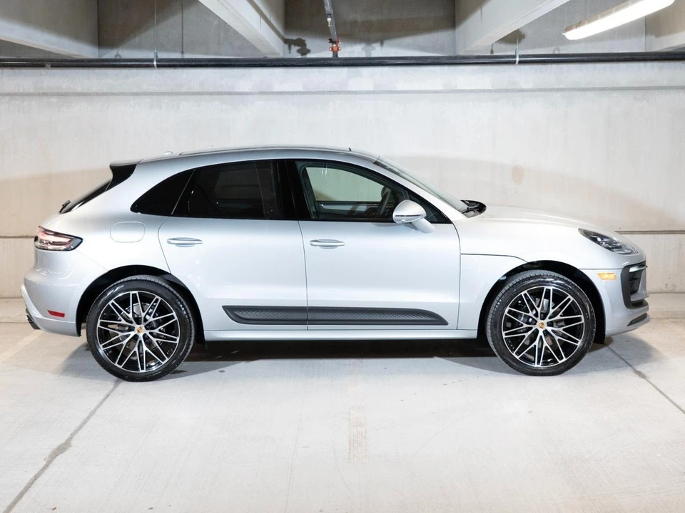 2026 Porsche Macan Electric - Image 8 of 28
