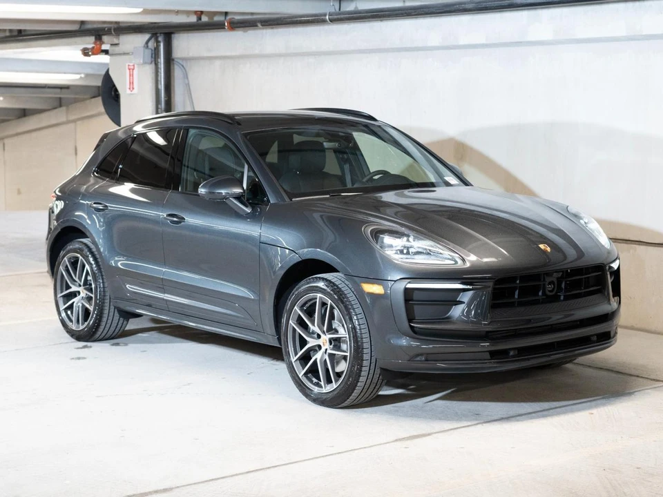 2026 Porsche Macan Electric - Image 7 of 29