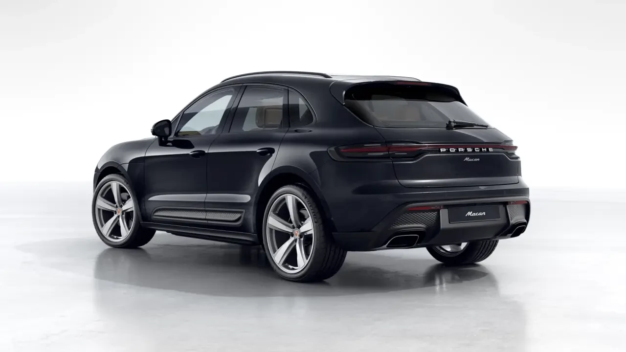 2026 Porsche Macan - Image 24 of 30