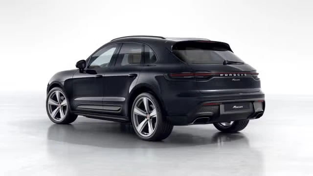 2026 Porsche Macan - Image 18 of 30
