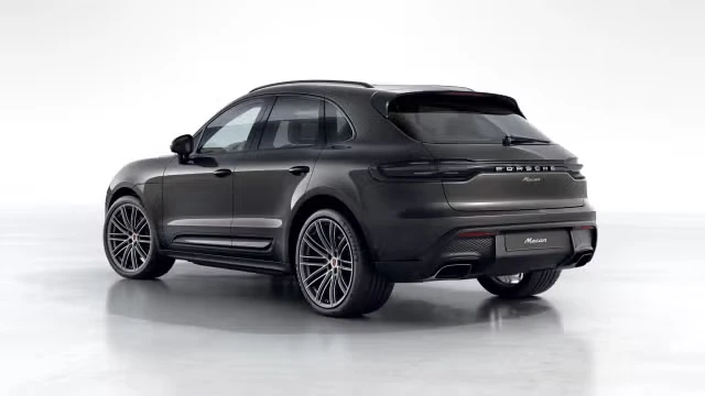 2026 Porsche Macan - Image 18 of 30
