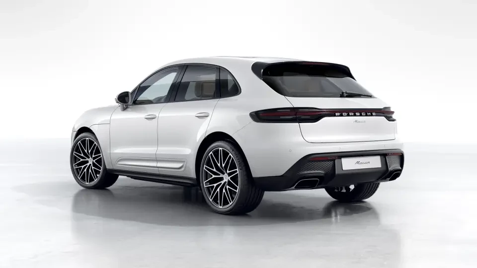 2026 Porsche Macan - Image 23 of 30