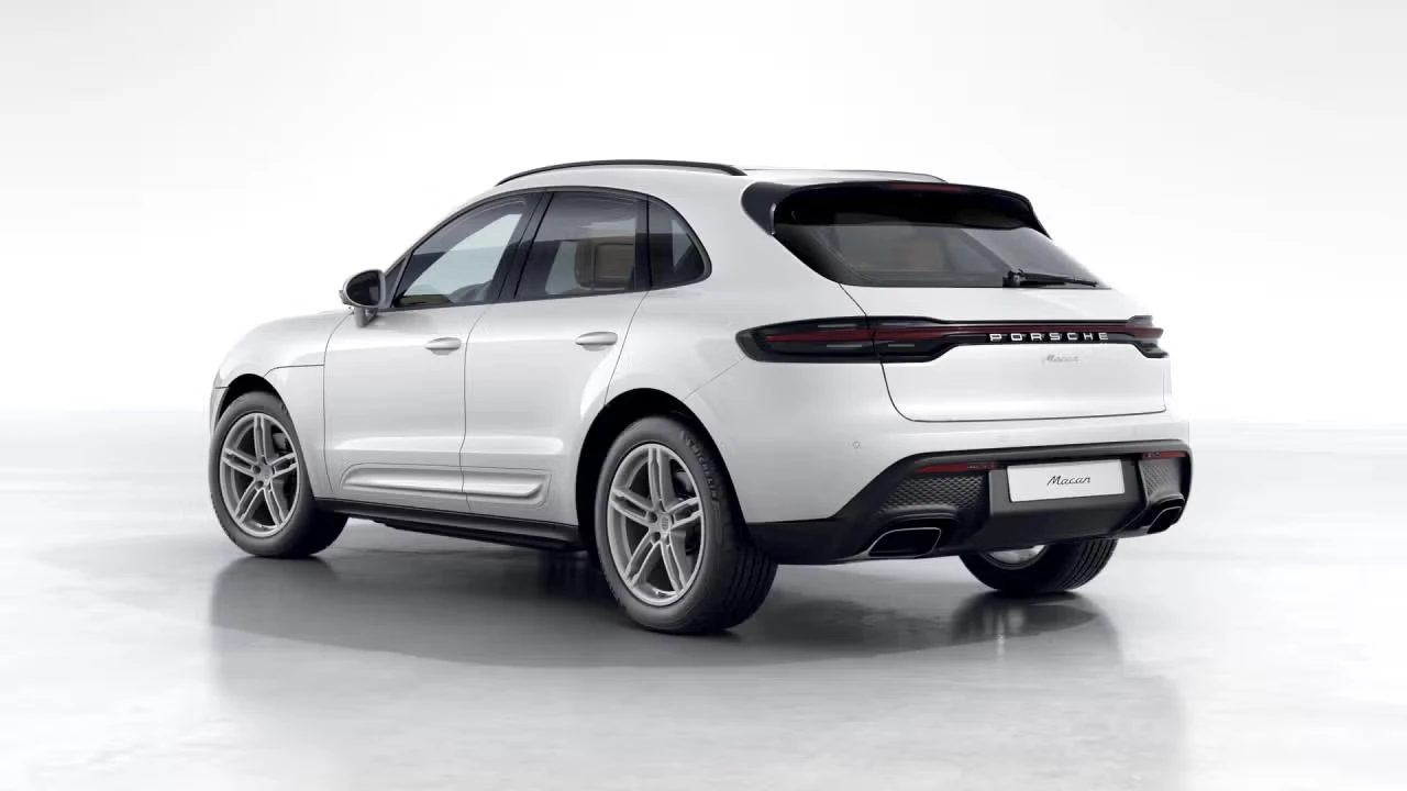 2026 Porsche Macan - Image 20 of 30