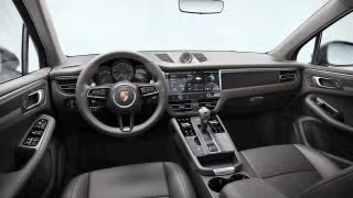 2026 Porsche Macan - Image 25 of 30