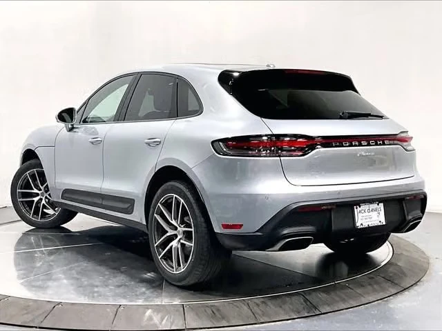 2026 Porsche Macan Electric - Image 19 of 31
