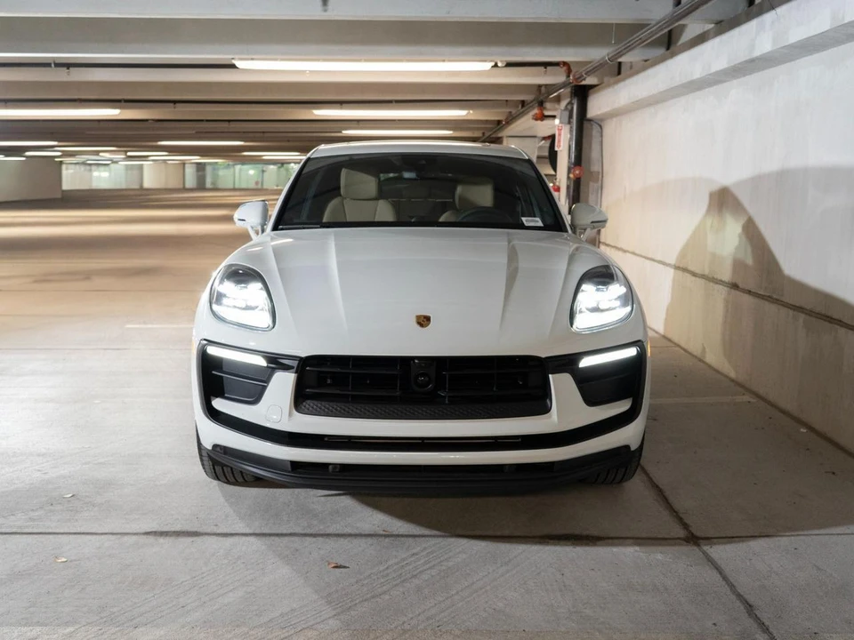 2026 Porsche Macan Electric - Image 6 of 26