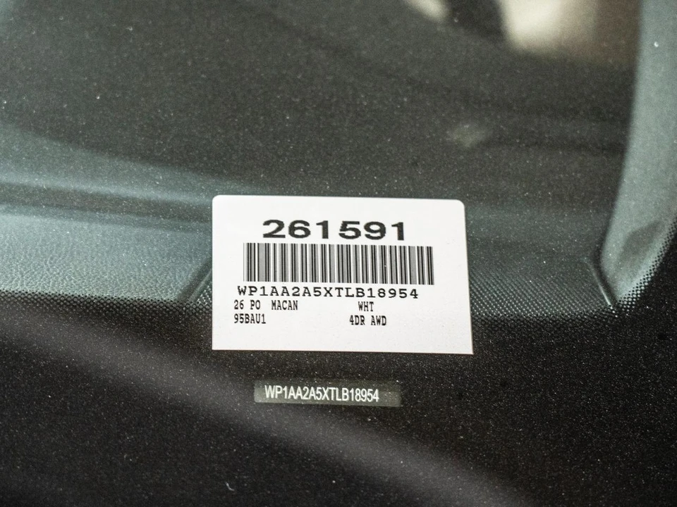 2026 Porsche Macan Electric - Image 26 of 26